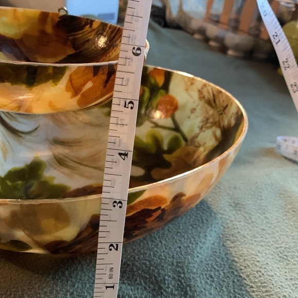 Vintage floral chip and dip set. Chip bowl 11”, dip bowl 6.5”. Dip bowl holder - Picture 2 of 8
